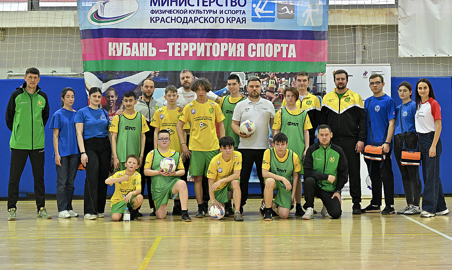 «Добрый футбол» с «Кубанью». Первая тренировка на стадионе. 